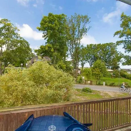 アパート Ruegen-freiheit